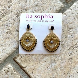Lia Sophia earrings, gold